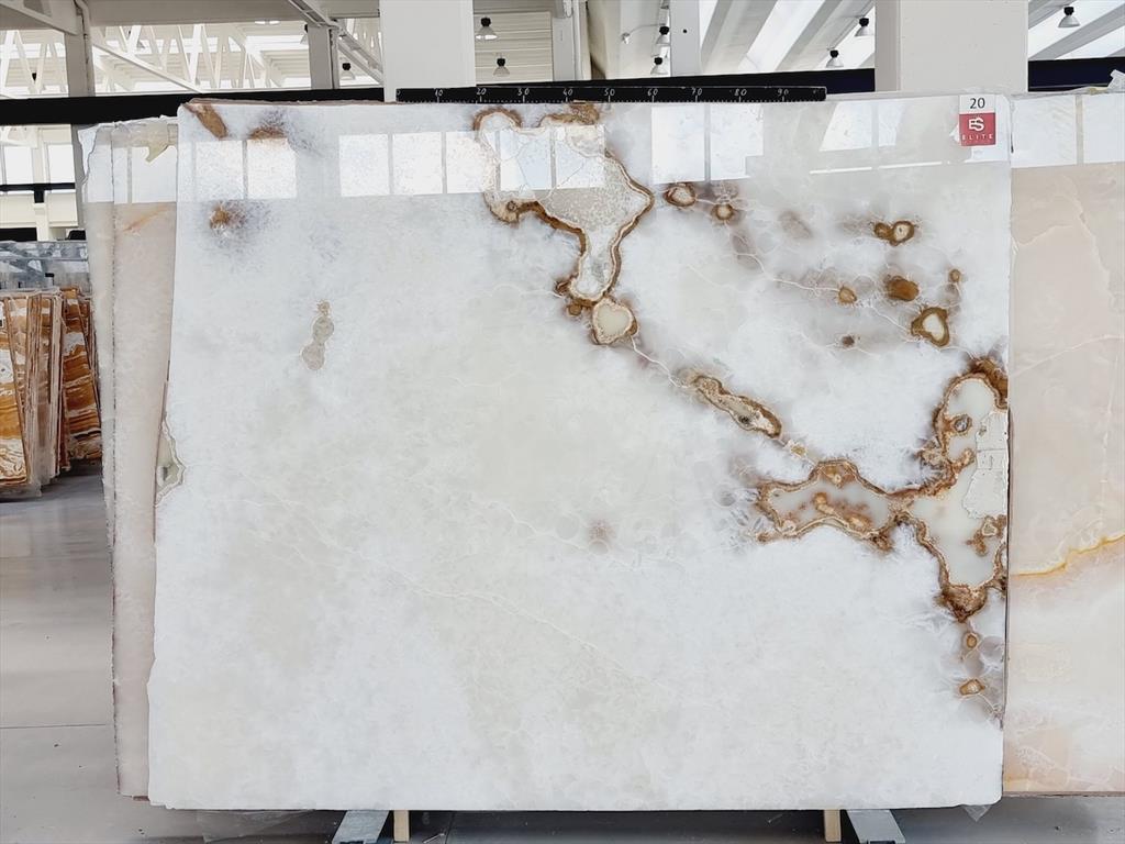 Onyx White Fantasy