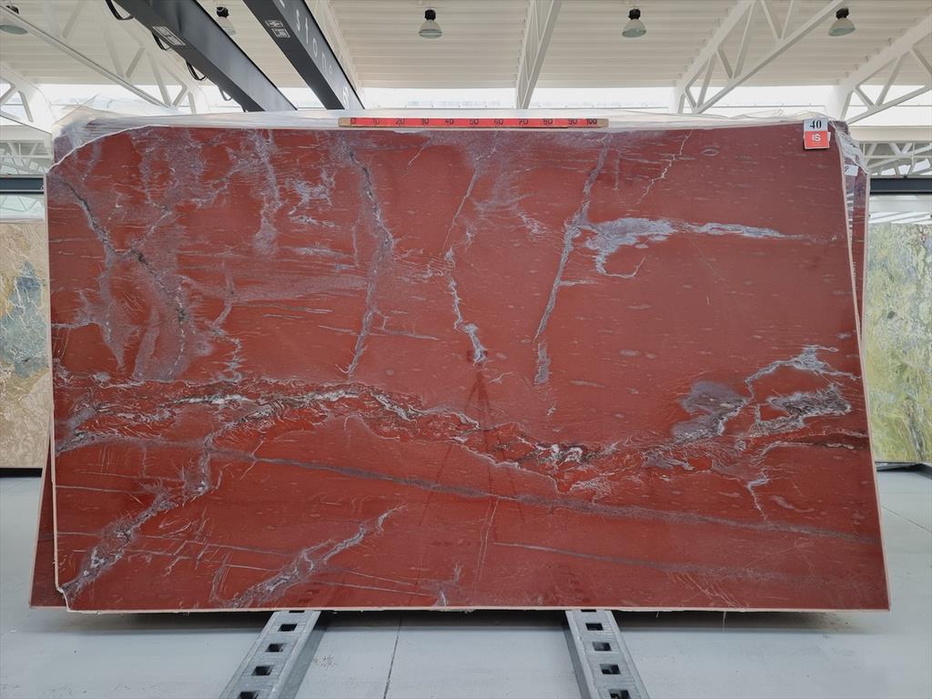 Rosso Laguna