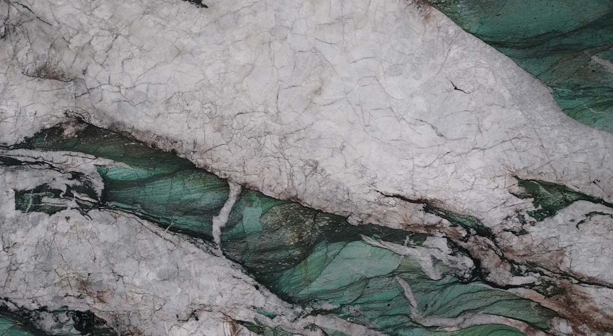 Fuchsite Crystal – 13800