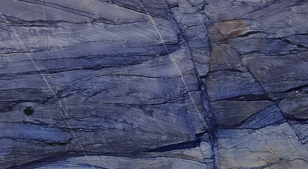 Macaubas Sodalite – 14592